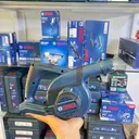 ម៉ូទ័រផ្លុំខ្យល់ប្រើថ្ម